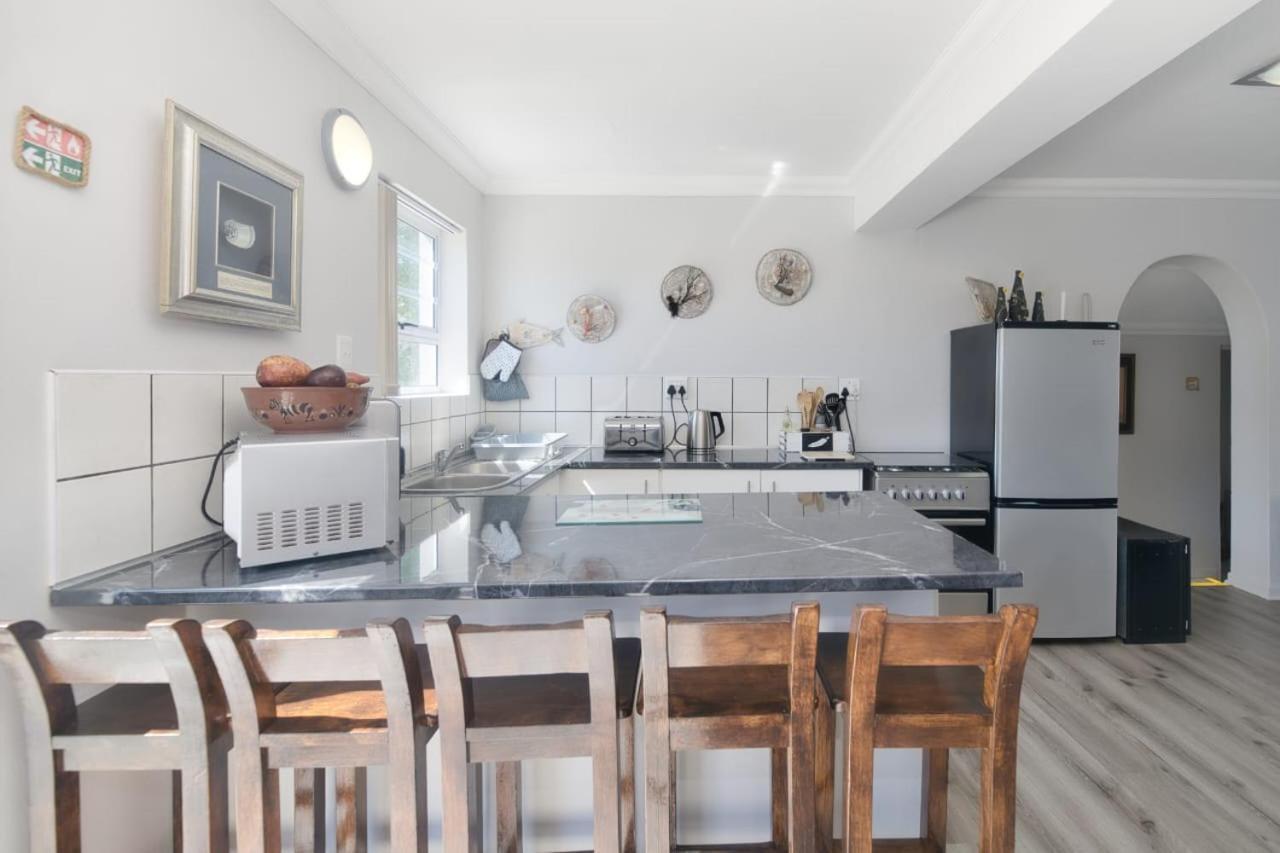 דירות Redsky Self Catering אגוליאש מראה חיצוני תמונה